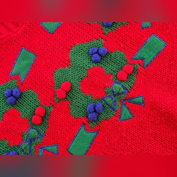 Vintage Karen Scott Red Wreath Christmas Sweater Embroidered 3D Poms High Neck - Picture 6 of 11